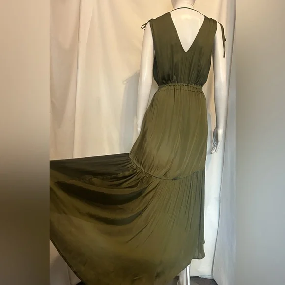 Banana Republic Sz 10 Forest Green Silk Maxi Dress Fairycore Forest Witch Siren - Picture 8 of 12